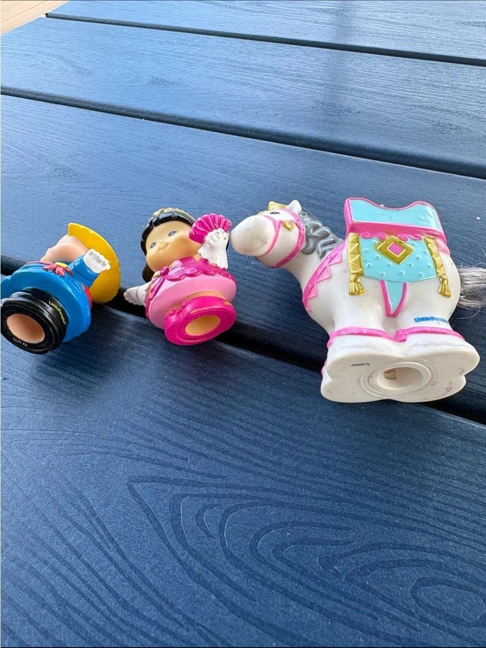 Fisher Price Little People Royal palace horse Eddie Sonya Lee vintage 2003